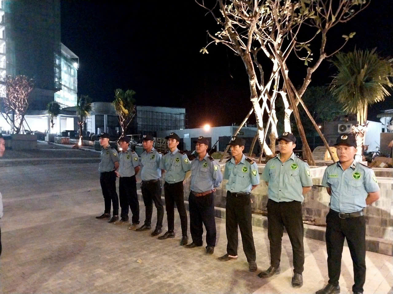 BẢO VỆ VĂN PHÒNG - TÒA NHÀ
